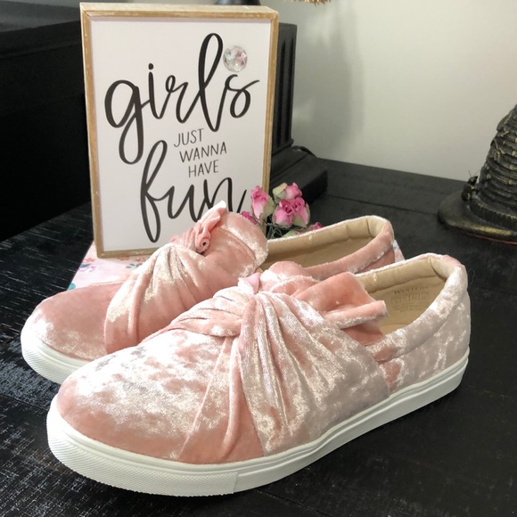 Wanted Shoes - Like New Sz 9 Wanted Pink Velvet Sneakers!